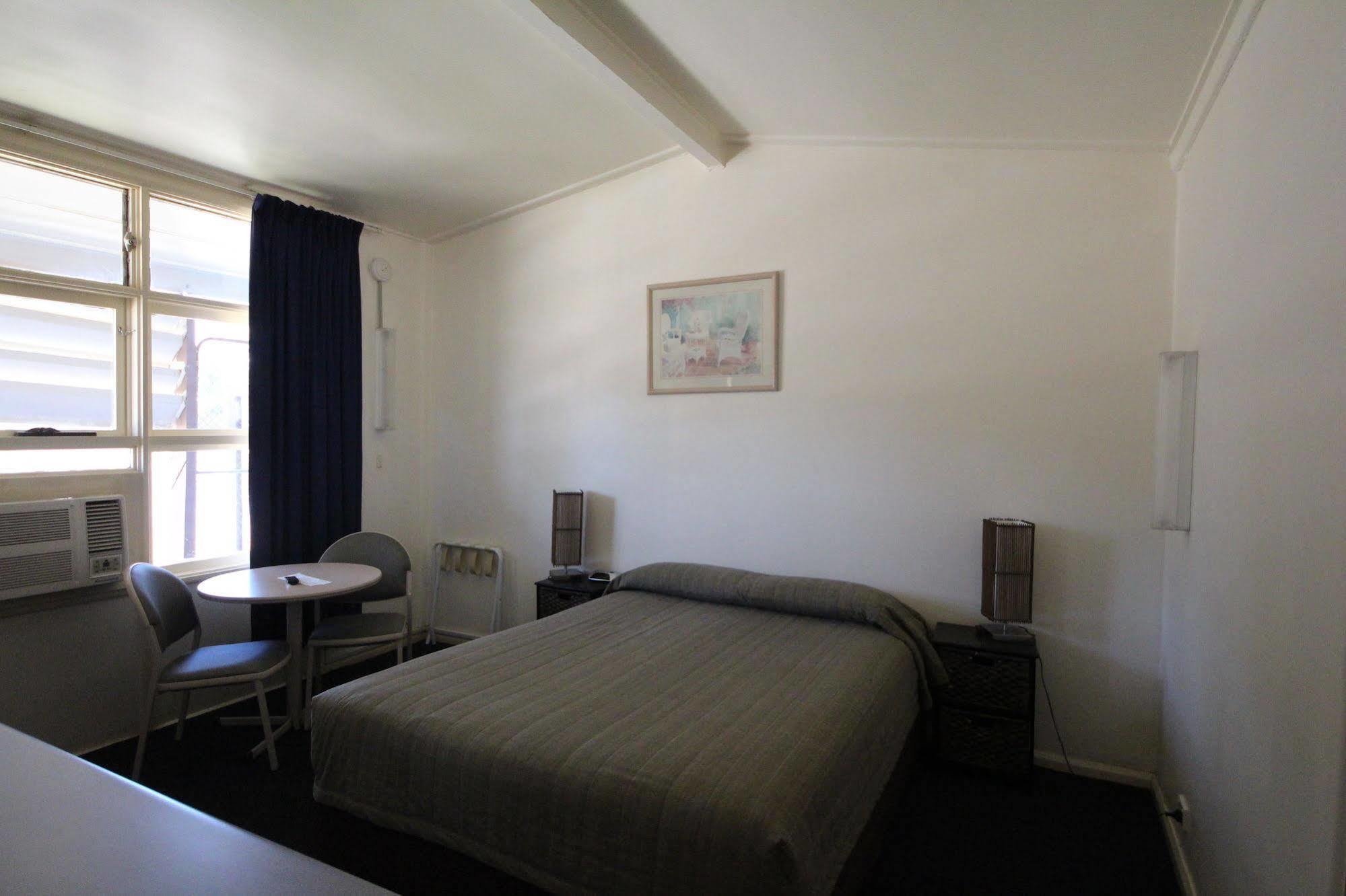 Coolabah Motel Walgett Exterior photo